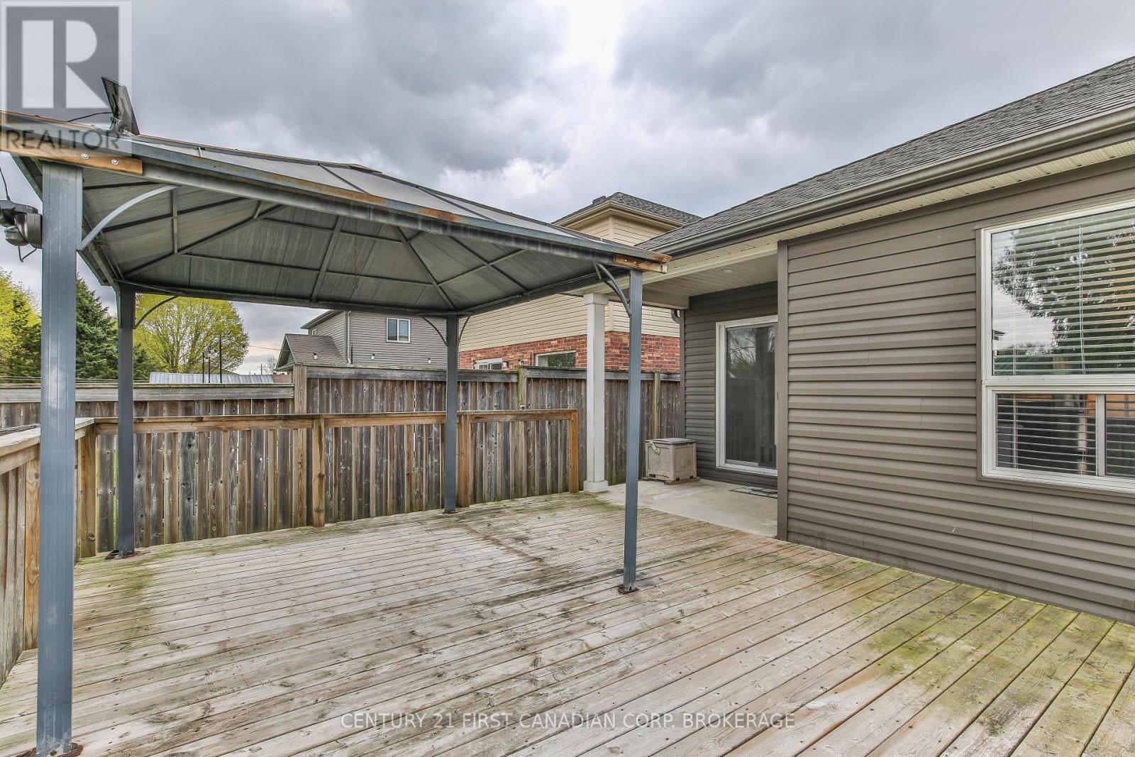 232 Brock Street Property Photo 38