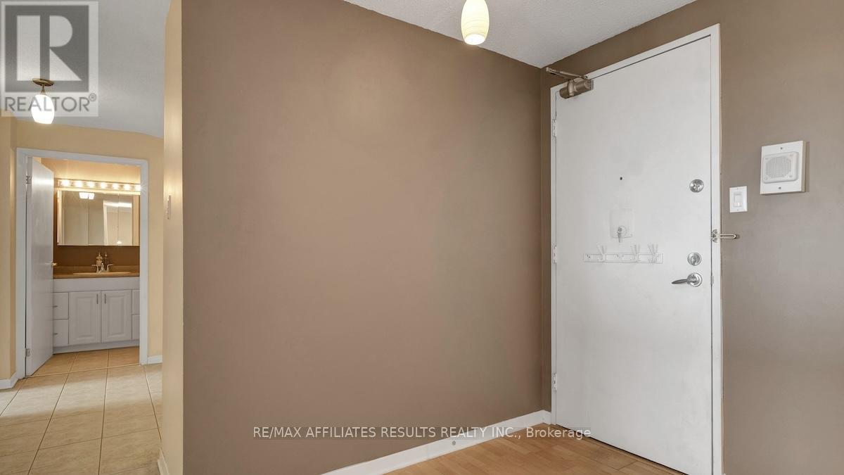 2110 - 415 Greenview Avenue Property Photo 4