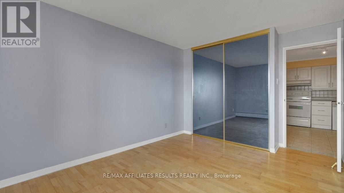 2110 - 415 Greenview Avenue Property Photo 24