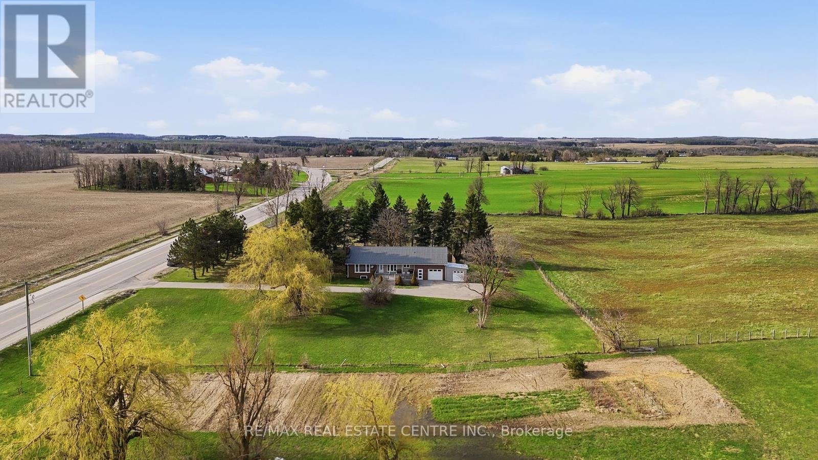 517021 County Rd 124 Road Property Photo 2