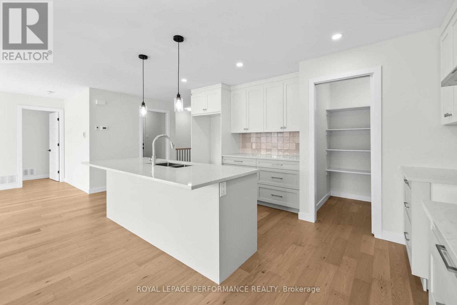 86 Mille Roches Road Property Photo 10