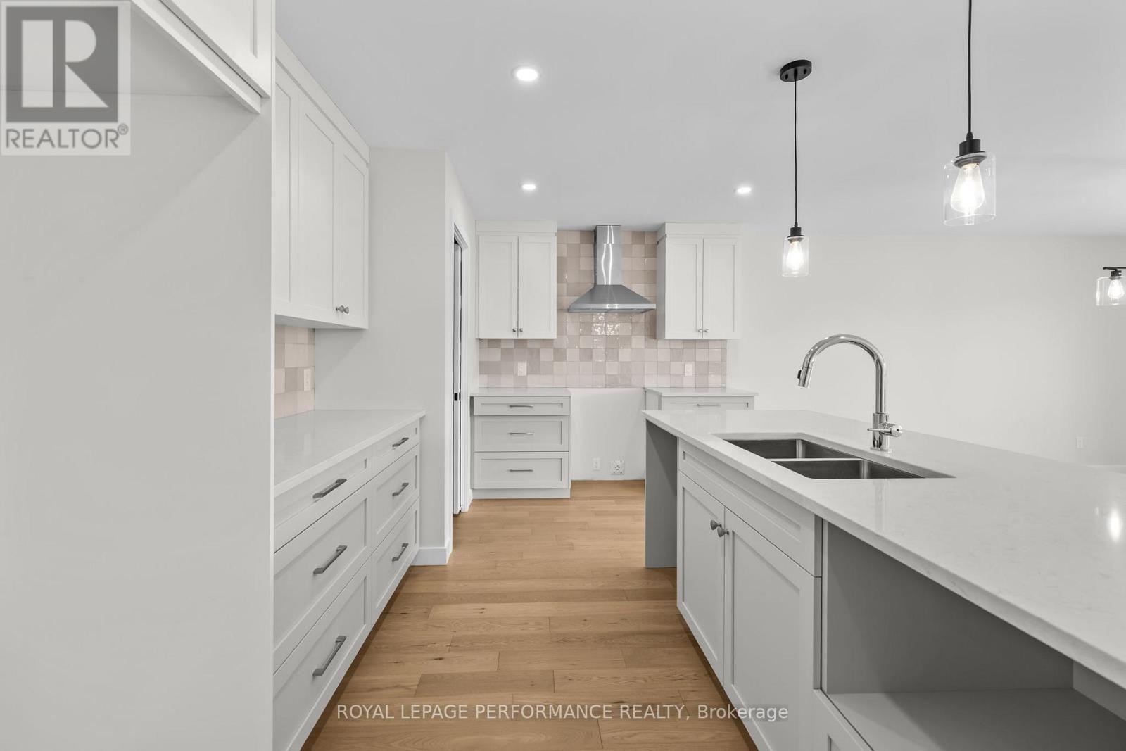 86 Mille Roches Road Property Photo 12