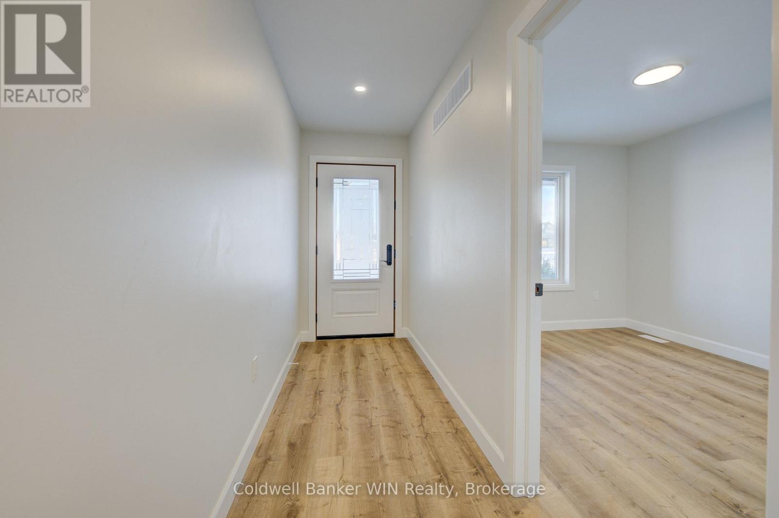 217 Elgin Street Property Photo 2