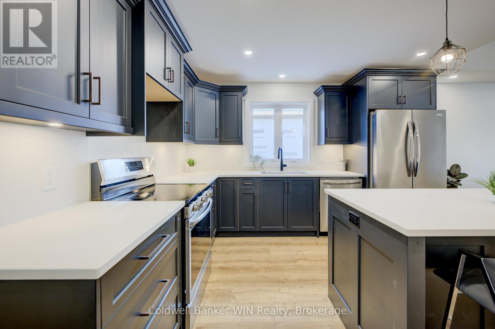 217 Elgin Street Property Photo 4