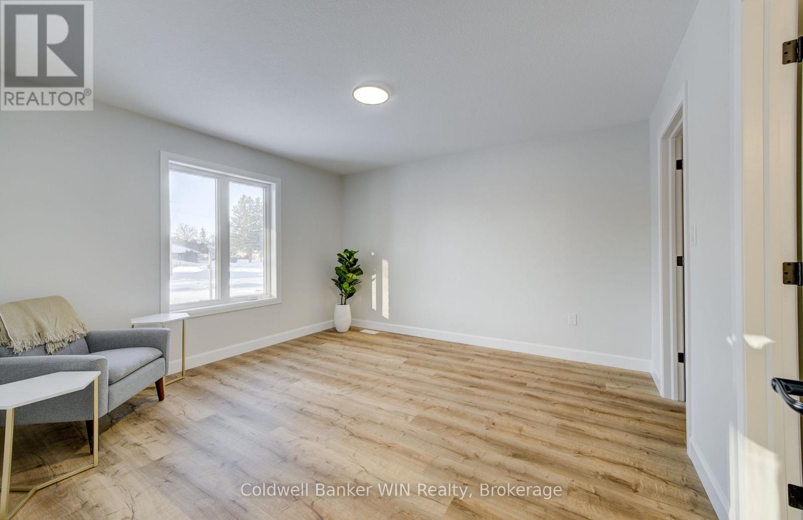 217 Elgin Street Property Photo 15