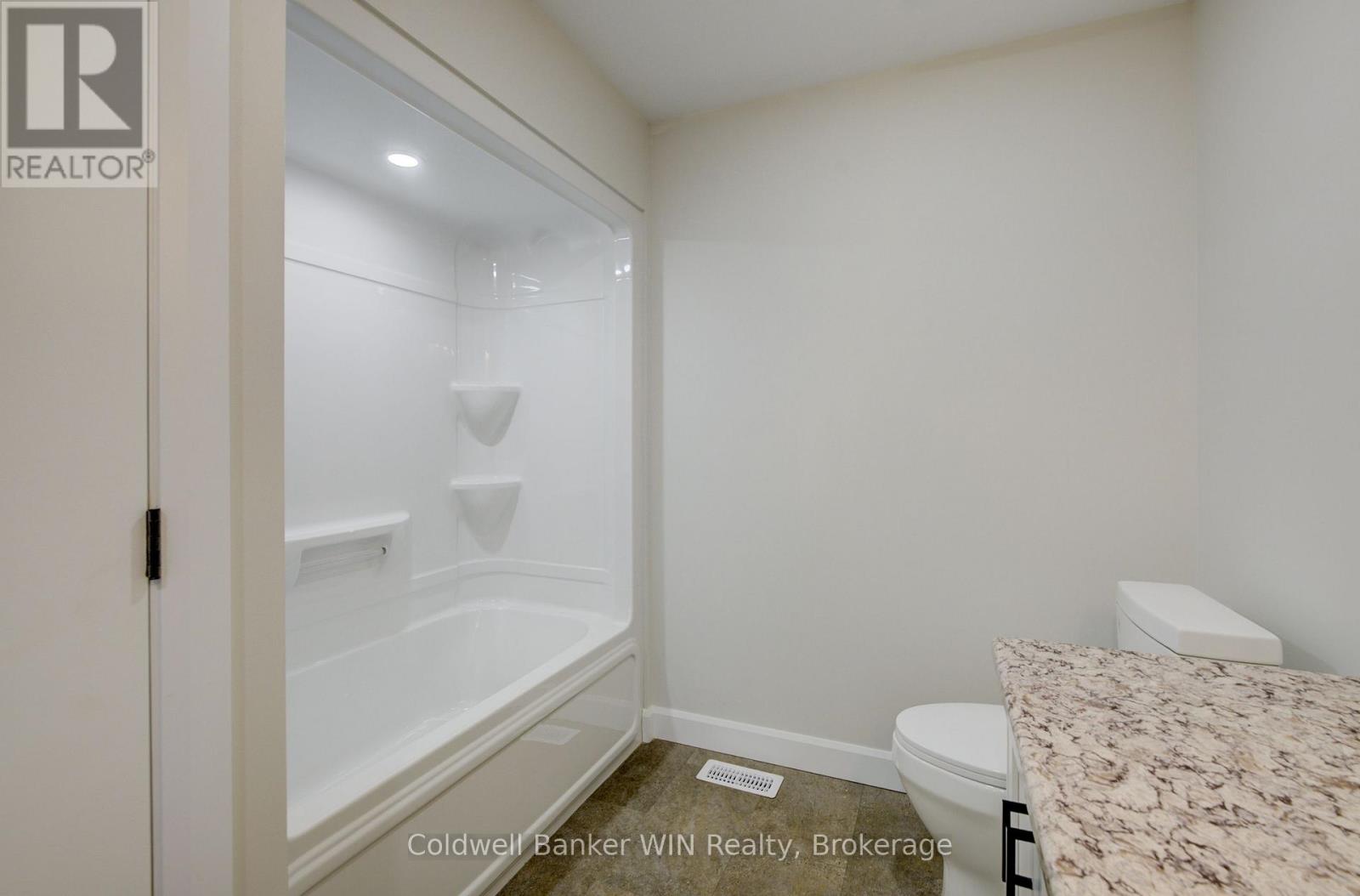 217 Elgin Street Property Photo 20