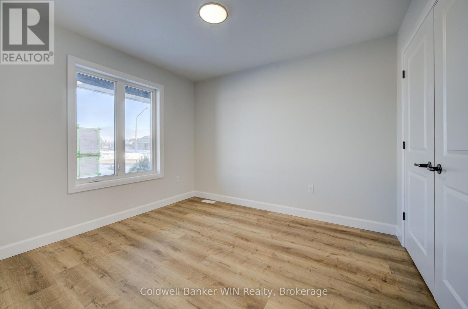 217 Elgin Street Property Photo 22