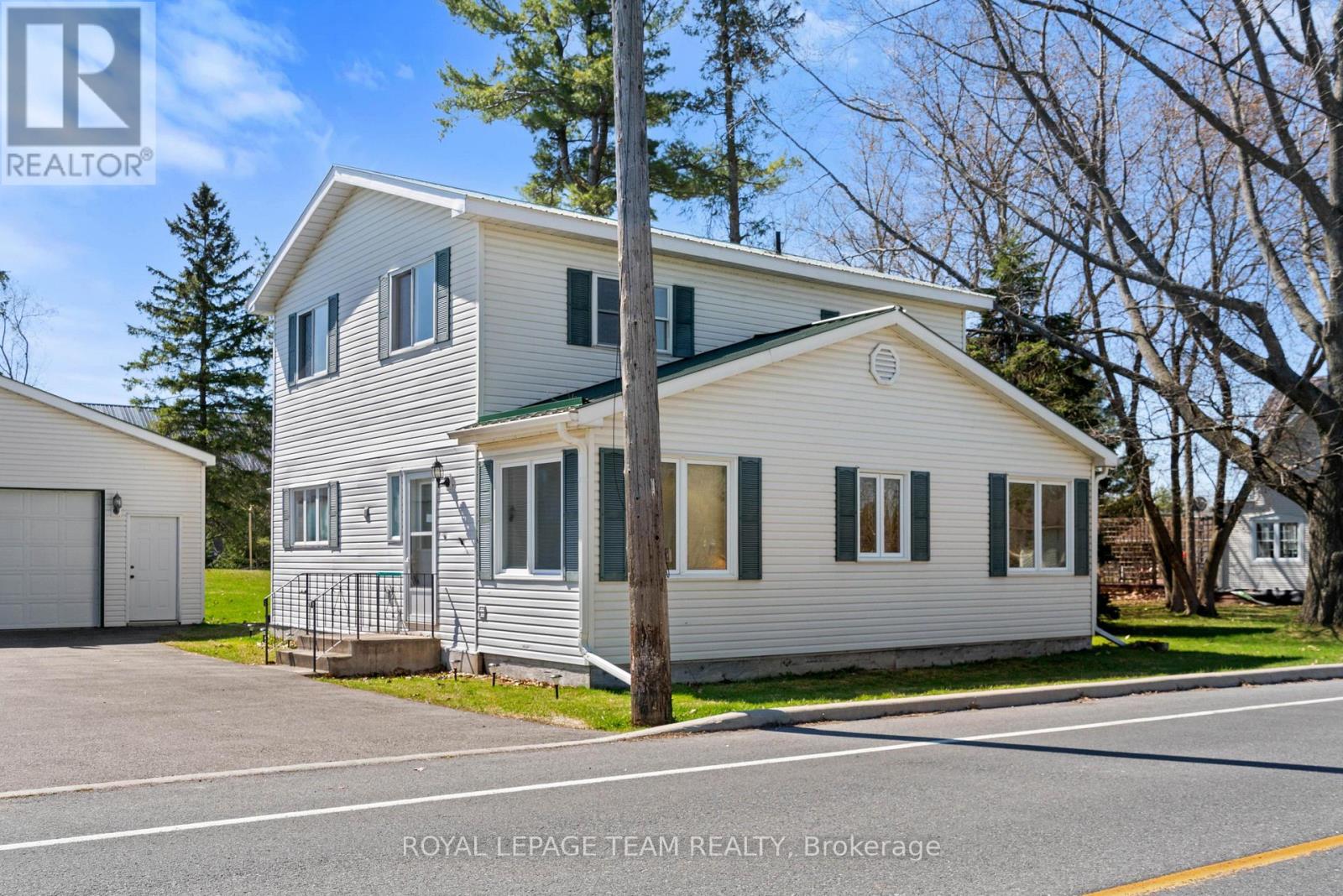 12106 Lakeshore Drive Property Photo 3