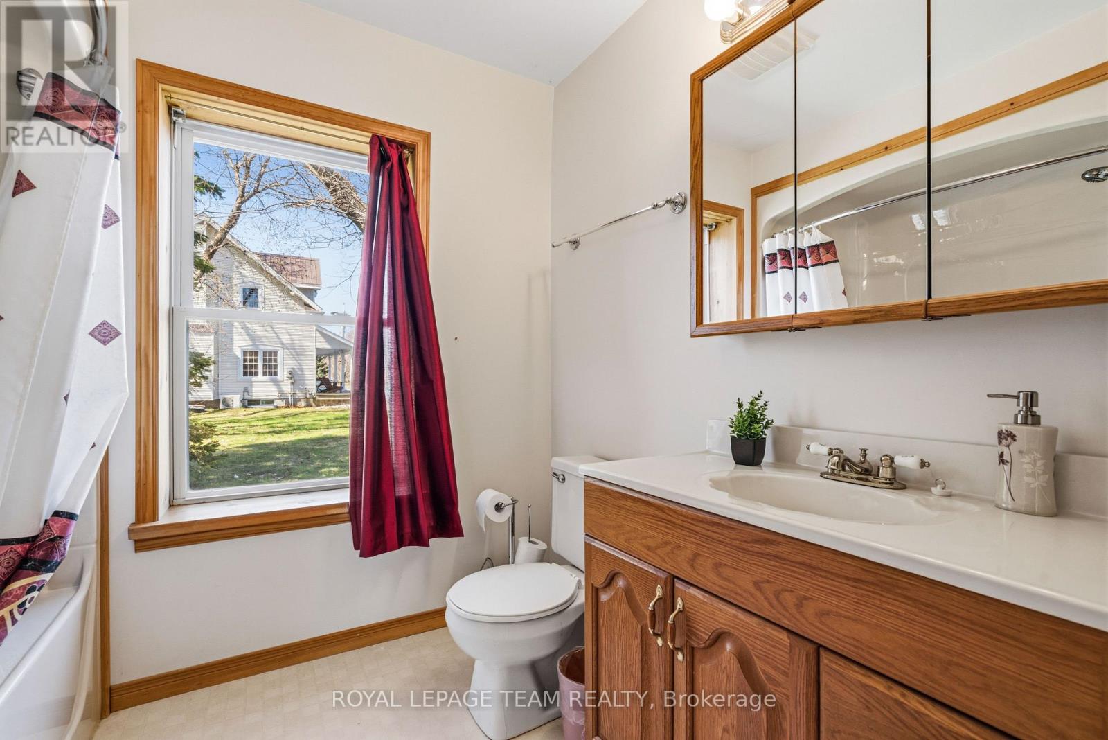 12106 Lakeshore Drive Property Photo 20