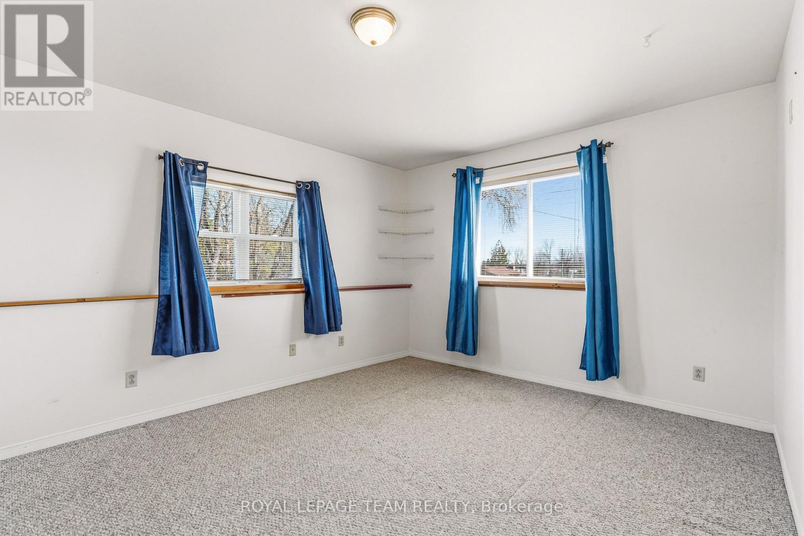 12106 Lakeshore Drive Property Photo 31