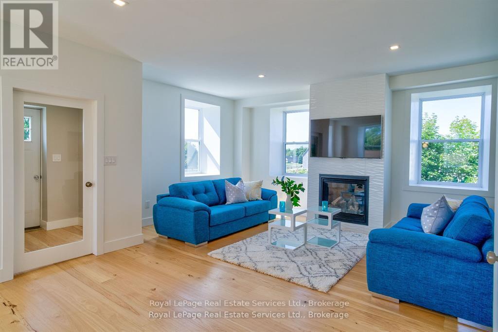 1748 Centre Road Property Photo 13