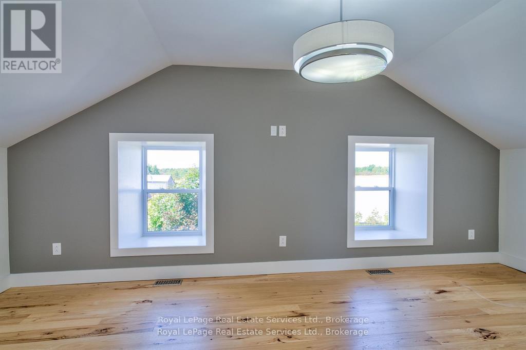 1748 Centre Road Property Photo 24