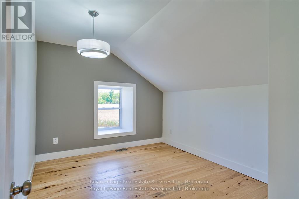 1748 Centre Road Property Photo 25