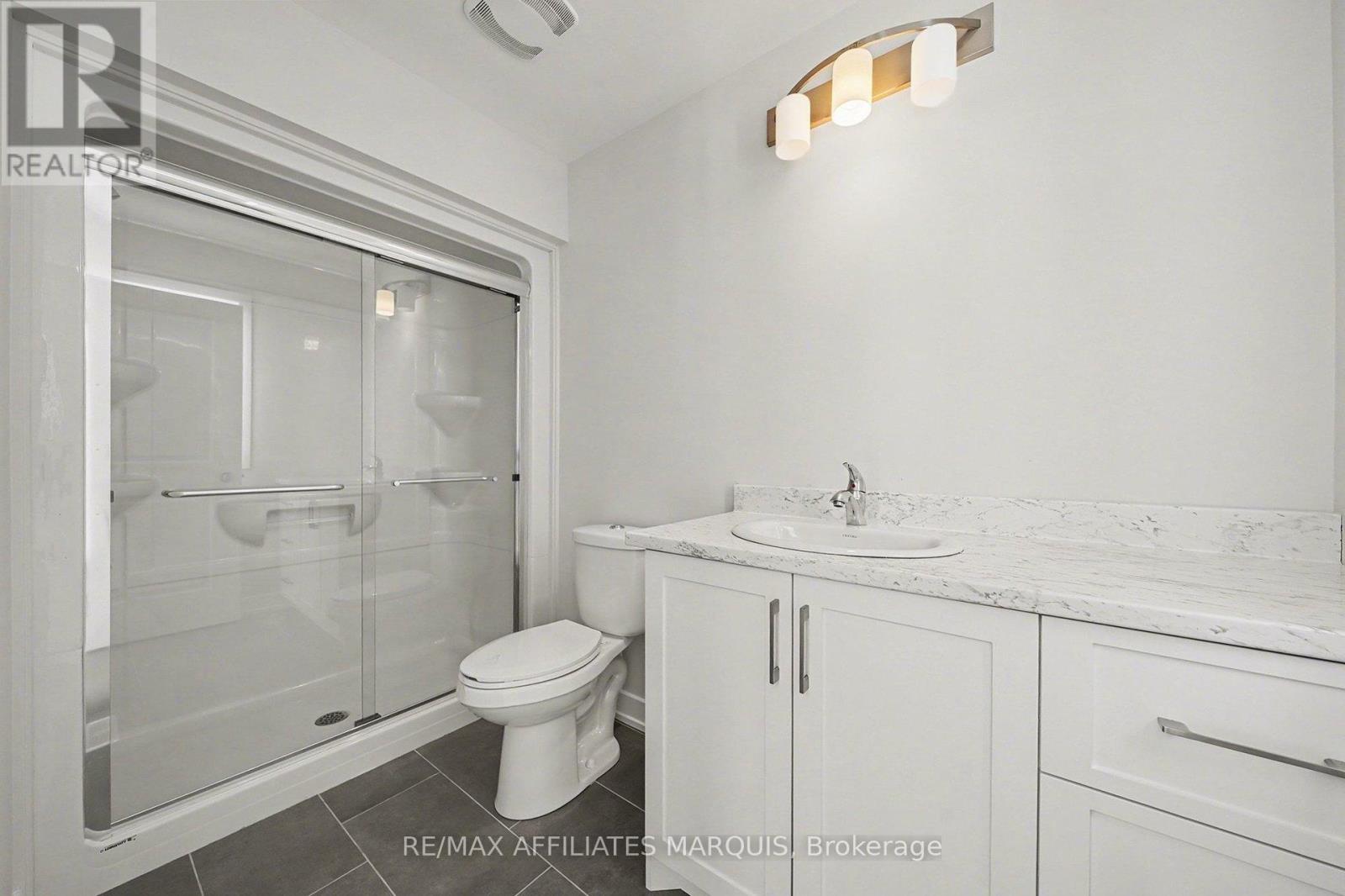 97 Whitcomb Crescent Property Photo 16
