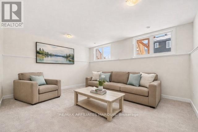 97 Whitcomb Crescent Property Photo 21