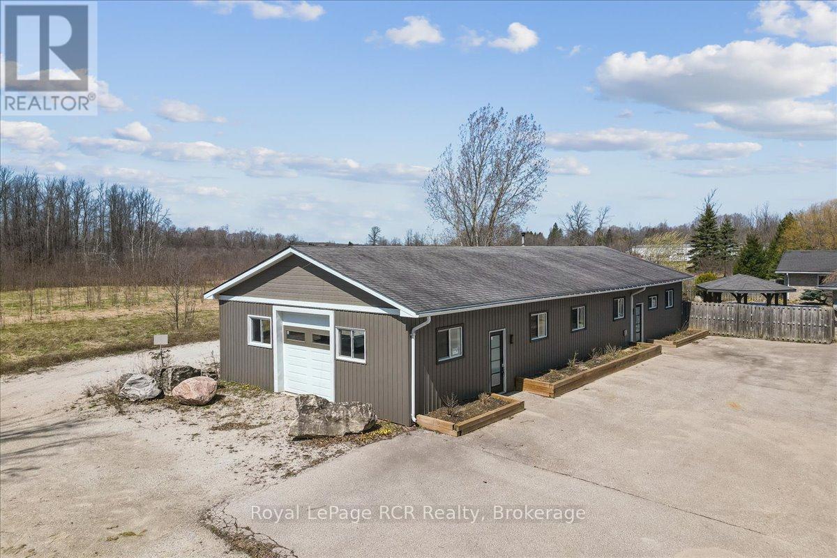 717906 6 Highway Property Photo 2
