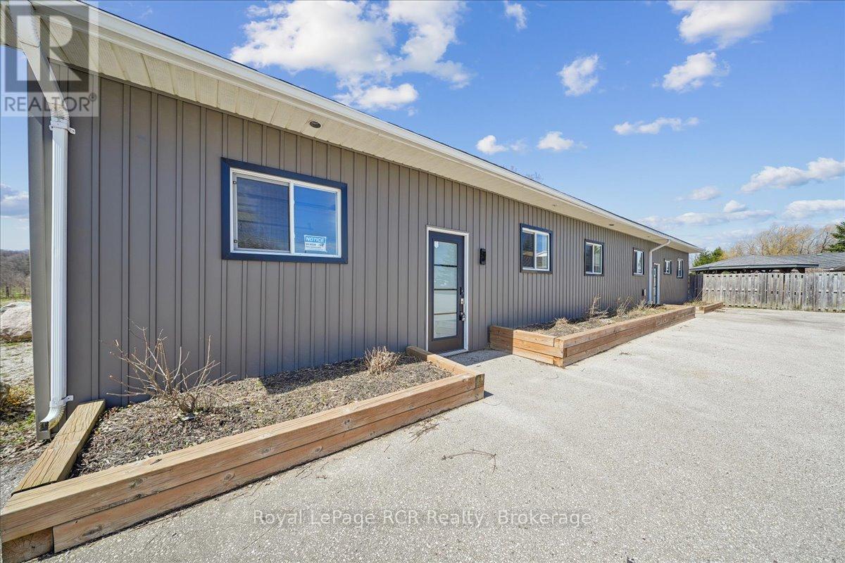 717906 6 Highway Property Photo 4