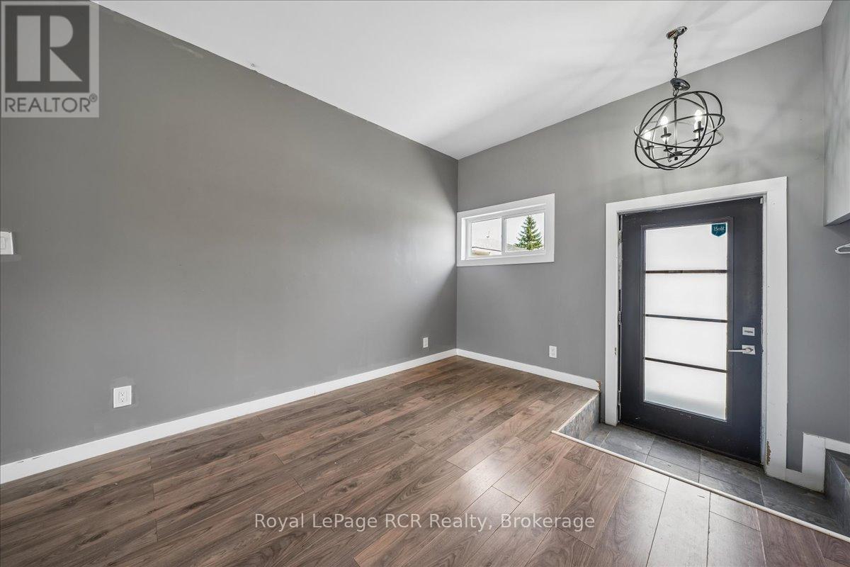 717906 6 Highway Property Photo 6