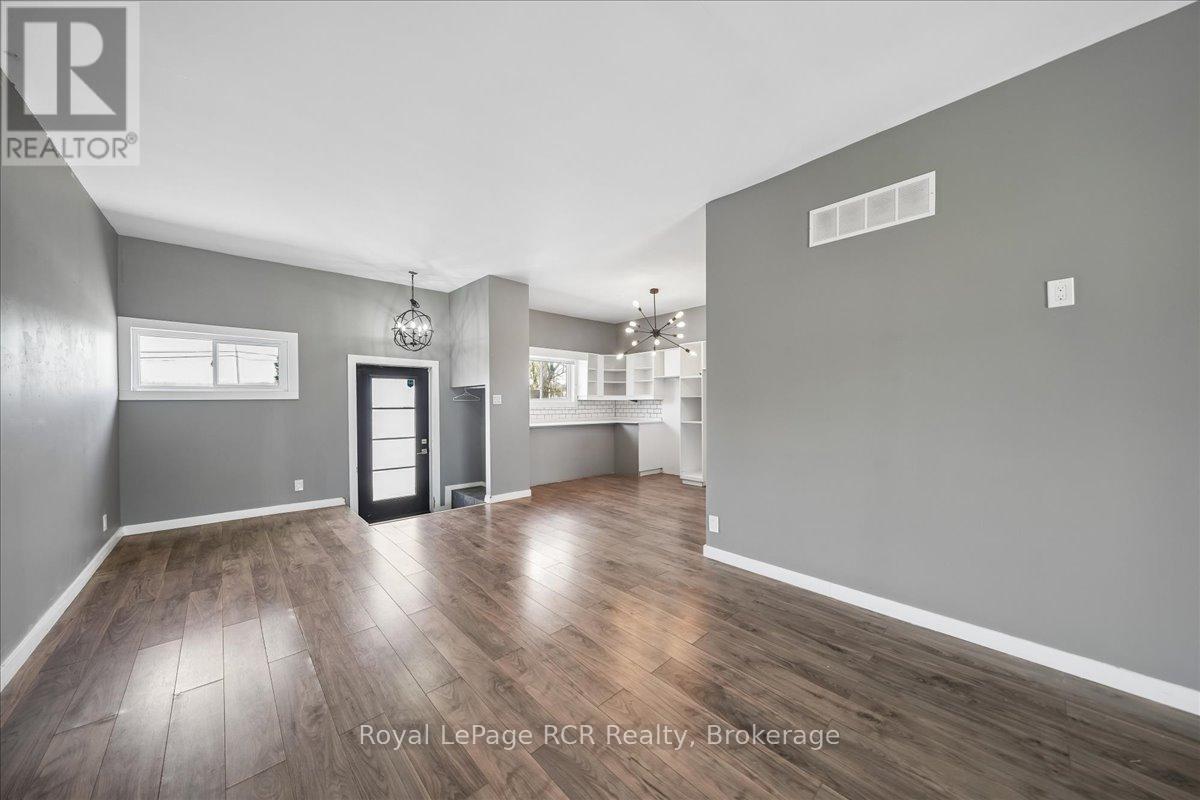 717906 6 Highway Property Photo 11