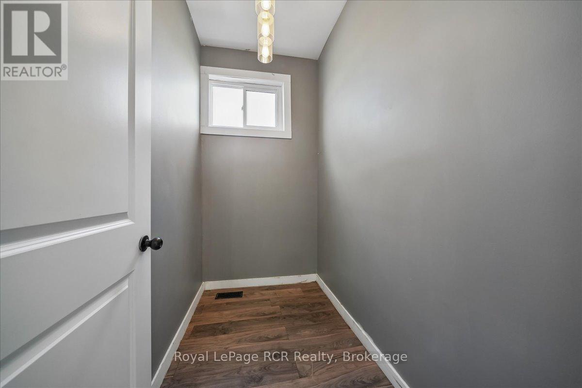 717906 6 Highway Property Photo 17