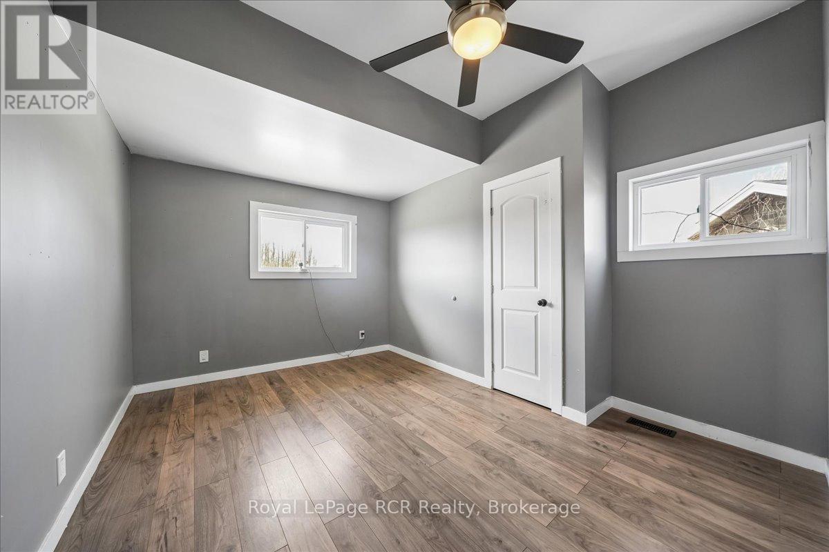 717906 6 Highway Property Photo 21