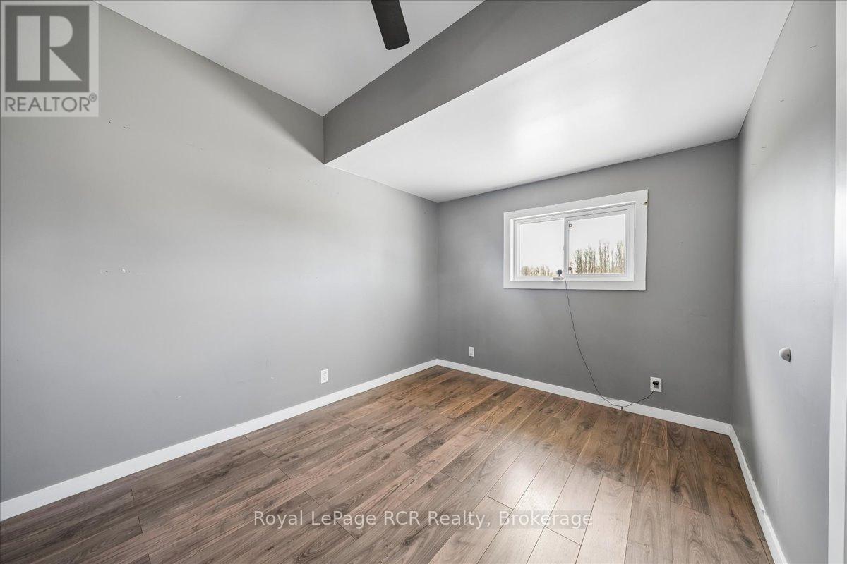 717906 6 Highway Property Photo 23