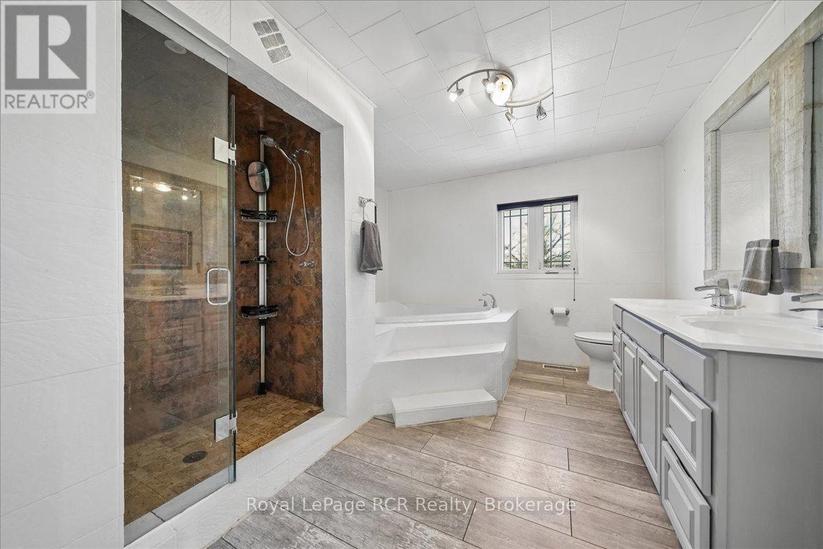 717906 6 Highway Property Photo 37