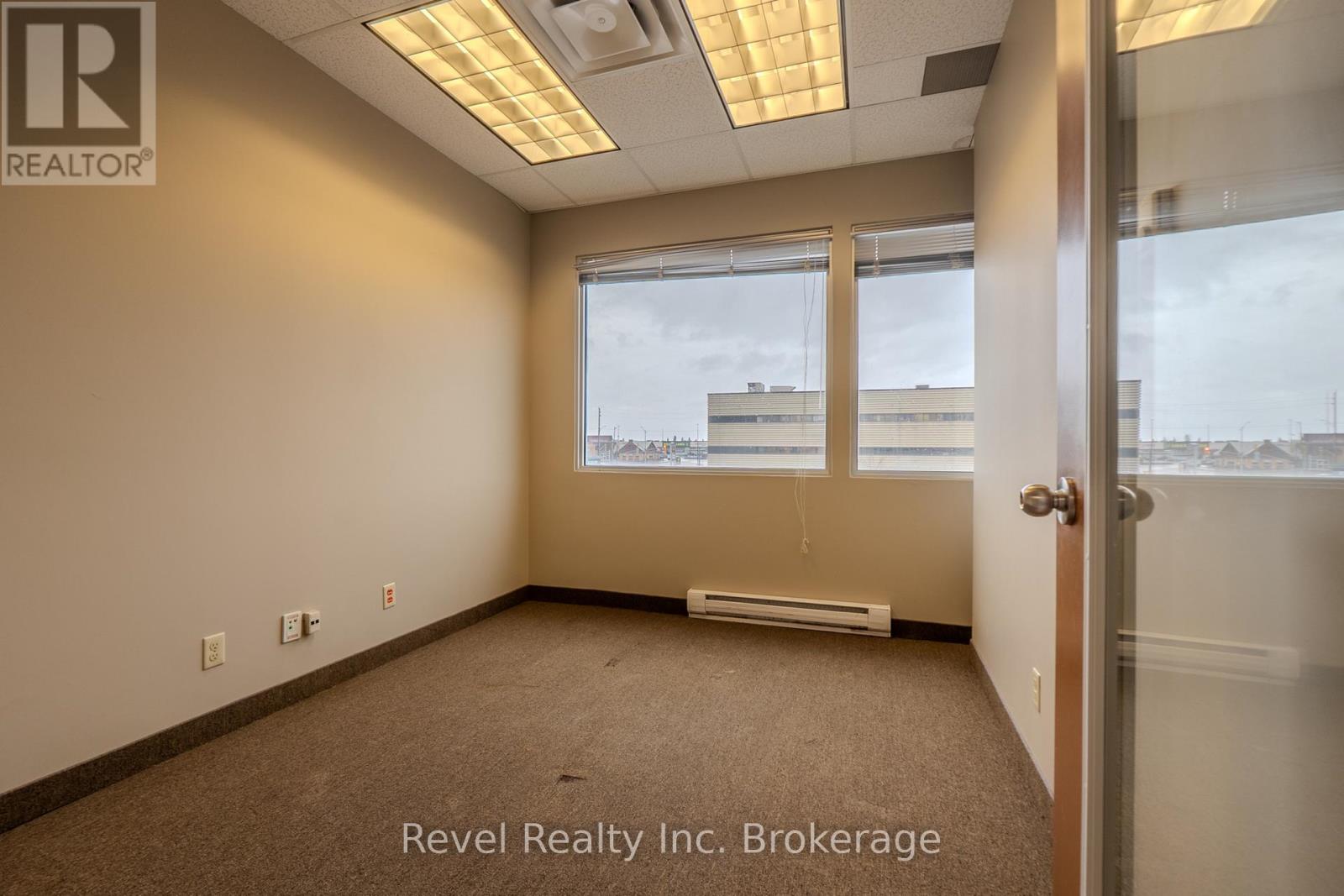 210 - 180 Shirreff Avenue Property Photo 11
