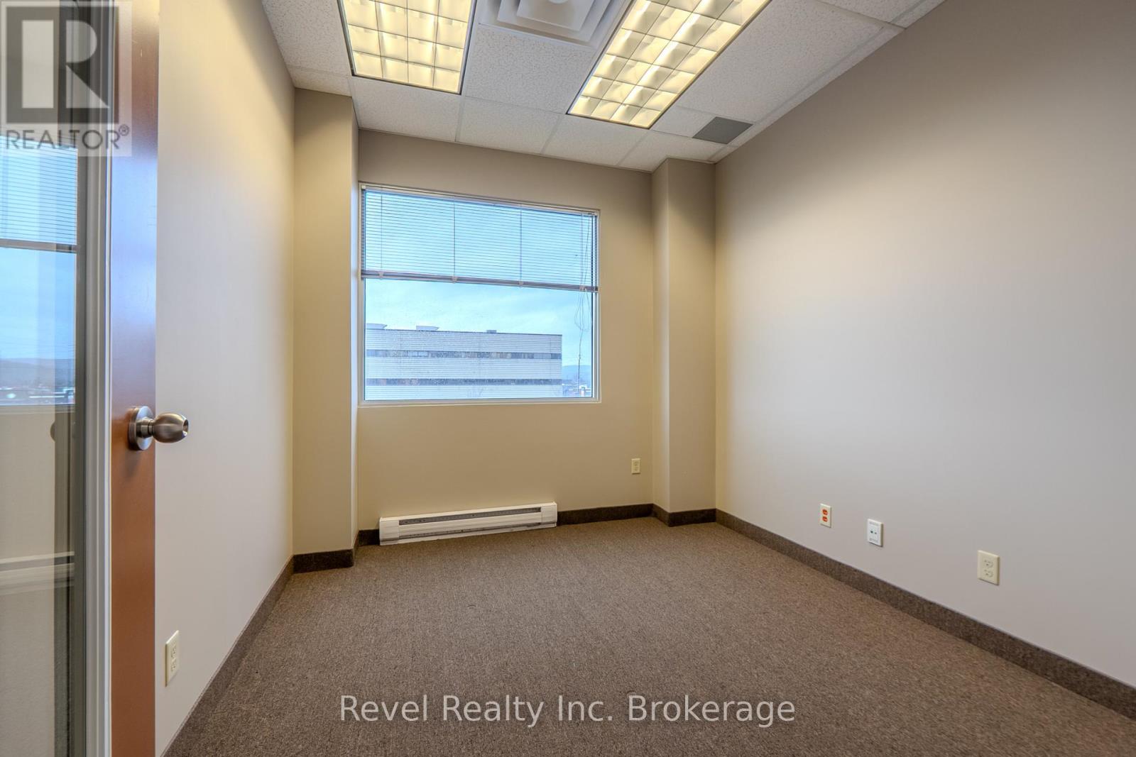 210 - 180 Shirreff Avenue Property Photo 12