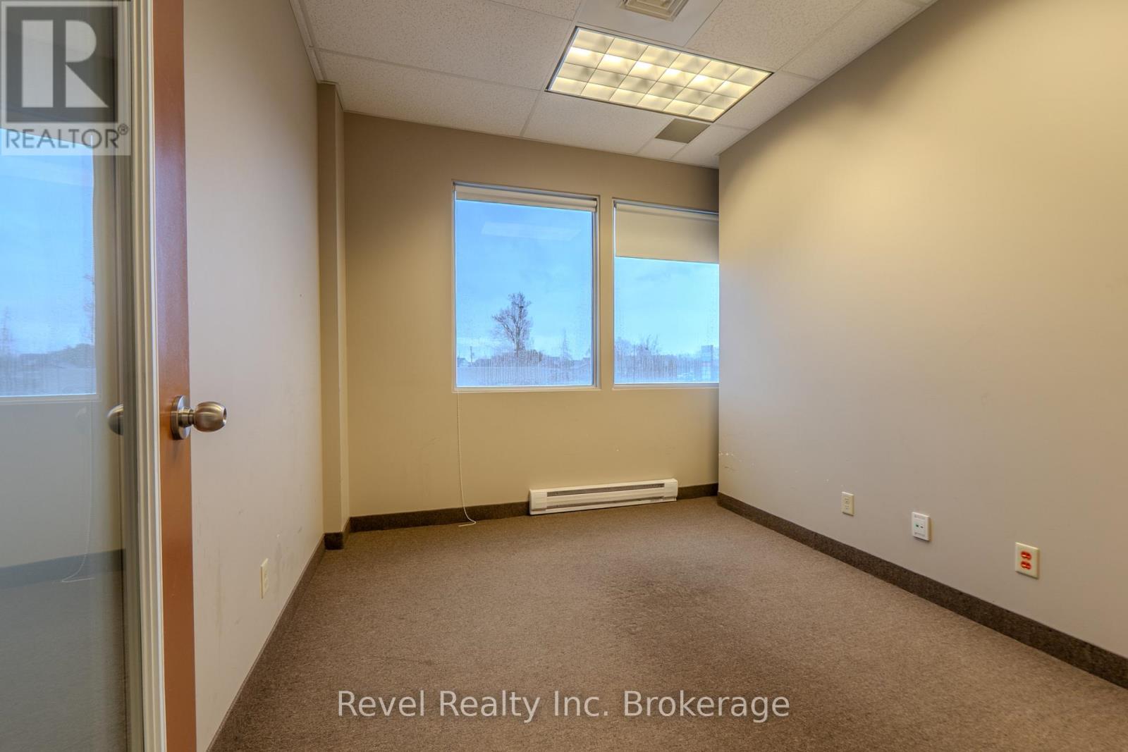 210 - 180 Shirreff Avenue Property Photo 15
