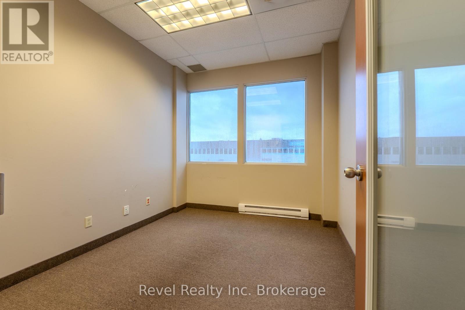 210 - 180 Shirreff Avenue Property Photo 16