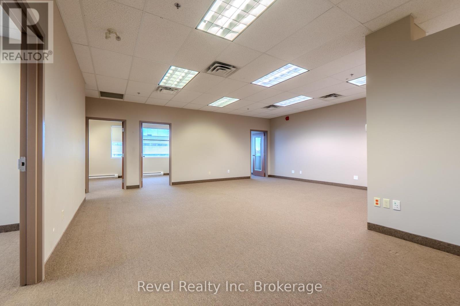 210 - 180 Shirreff Avenue Property Photo 17