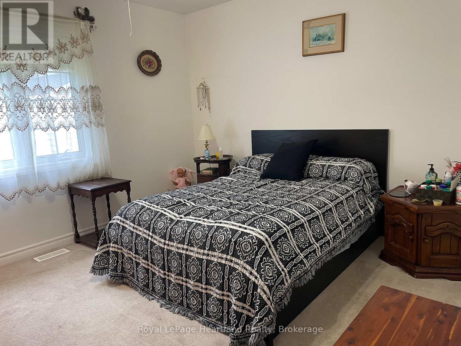 14 Garden Road Property Photo 23