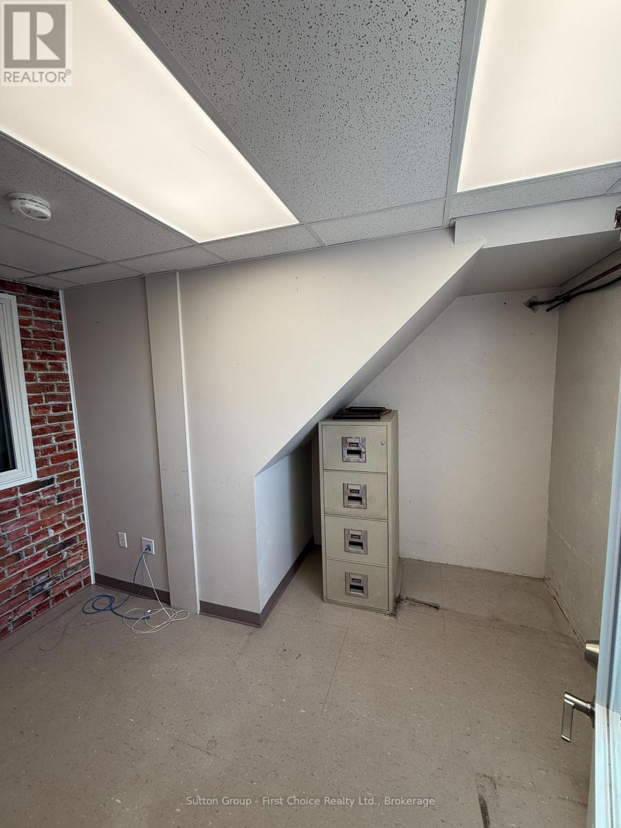 109 St Andrews Street Property Photo 8