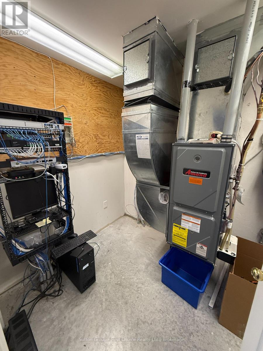 109 St Andrews Street Property Photo 12