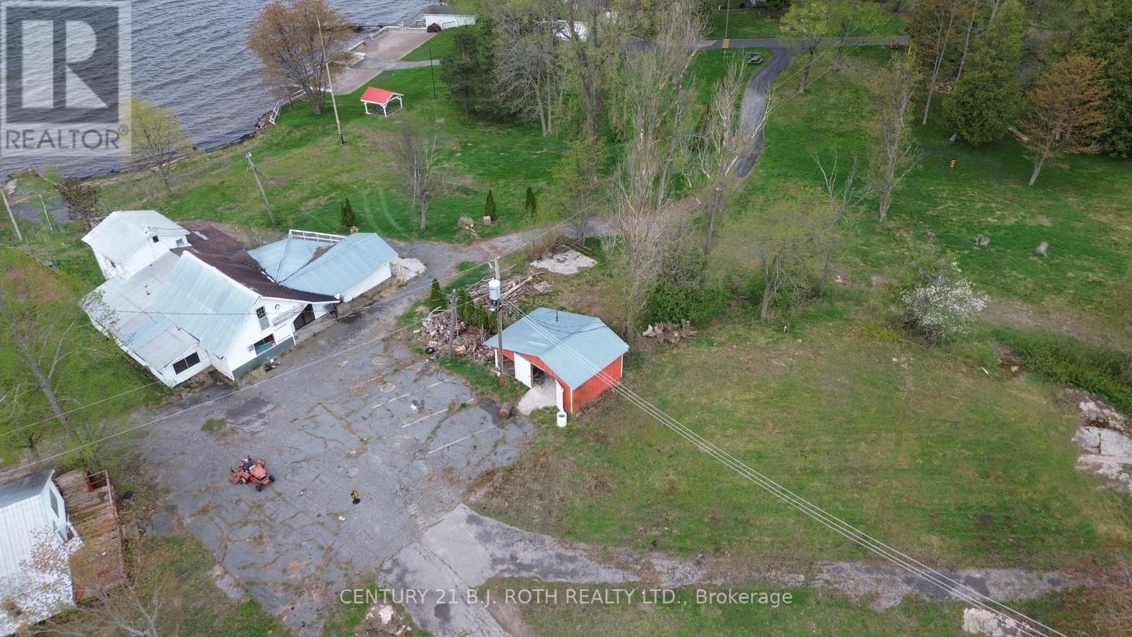 270 Pierre Road Property Photo 6