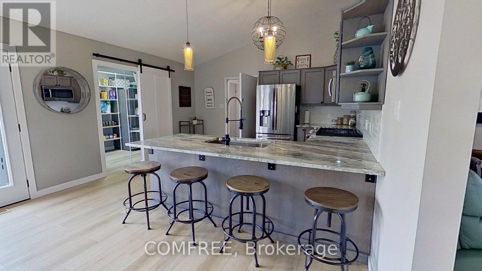 1 Starlight Lane Property Photo 8