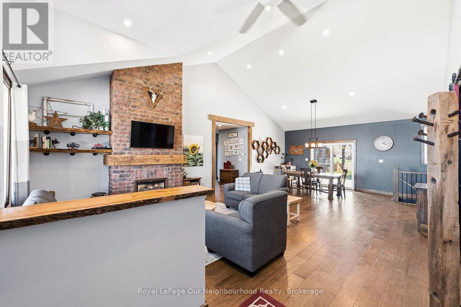 63 Hansen Road Property Photo 10