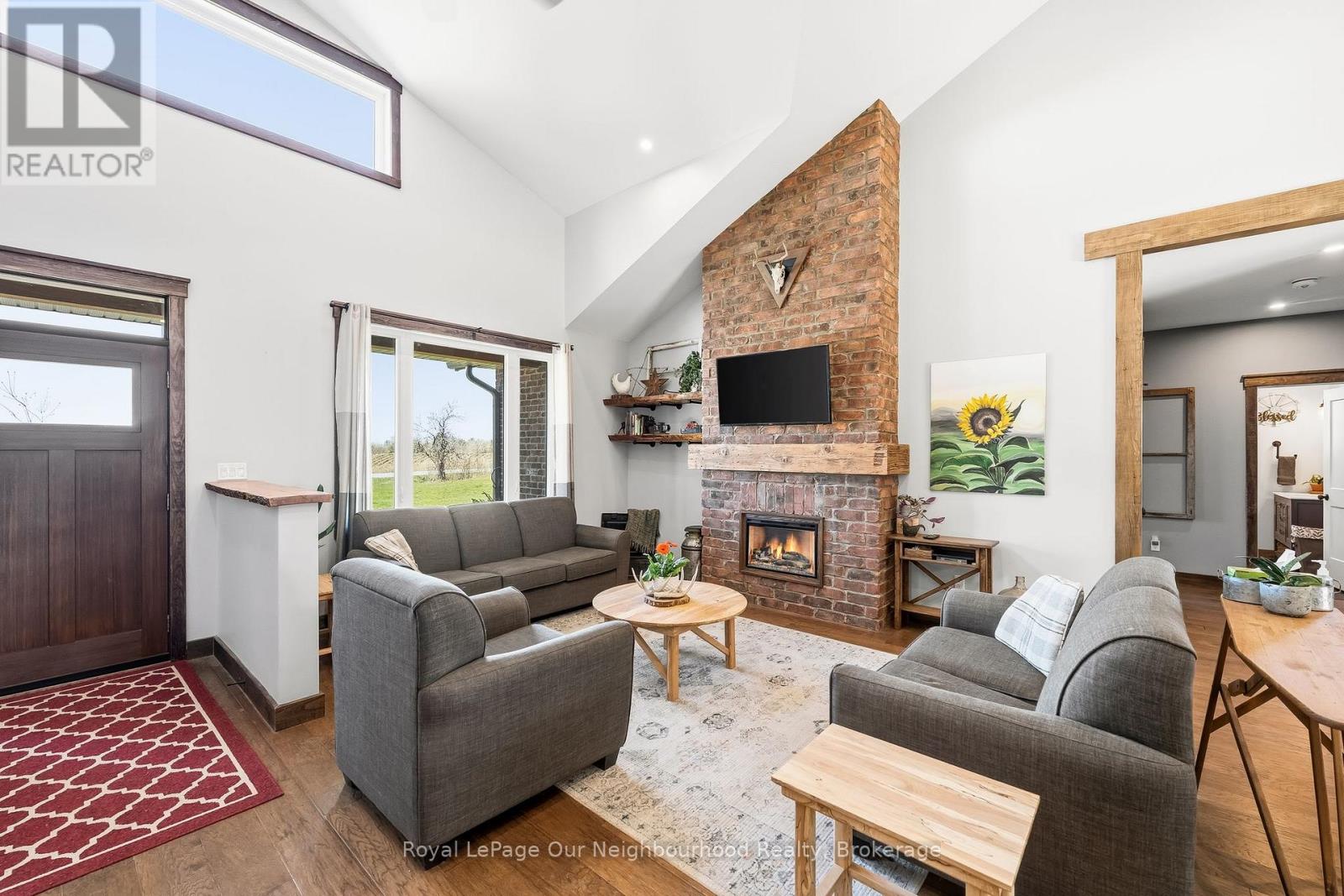 63 Hansen Road Property Photo 11