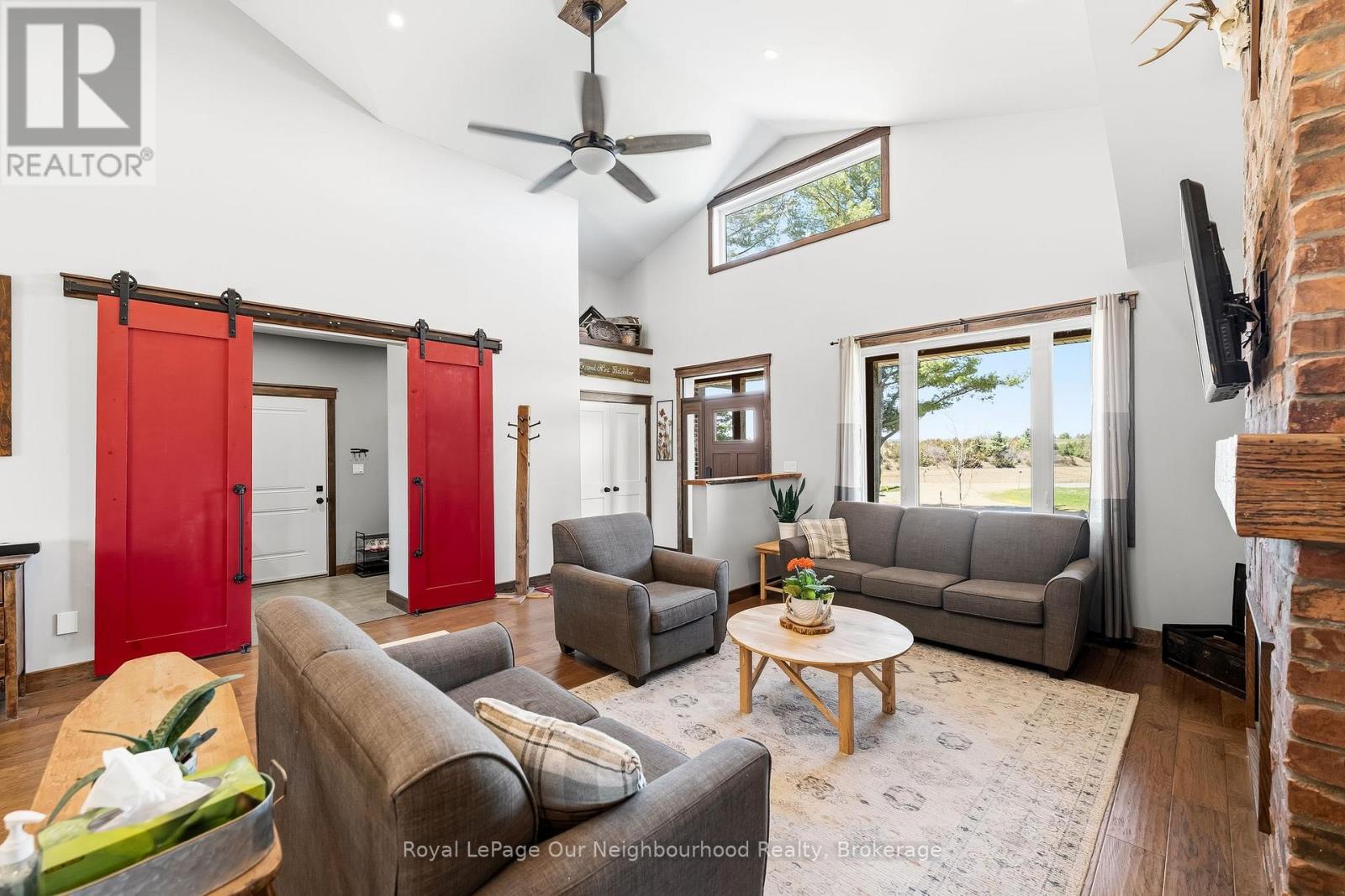 63 Hansen Road Property Photo 13