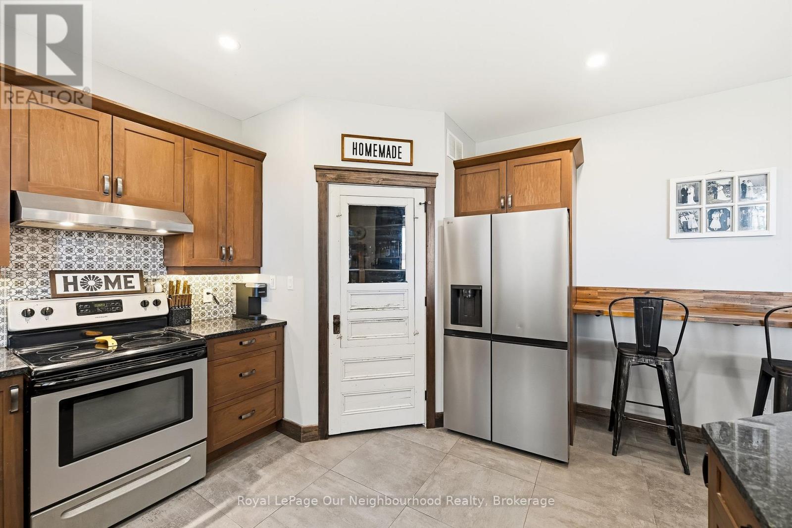 63 Hansen Road Property Photo 18