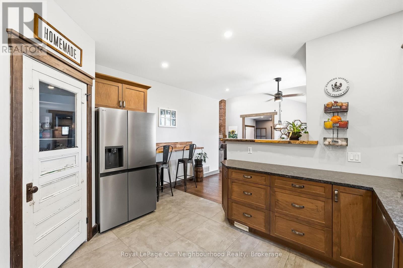 63 Hansen Road Property Photo 19