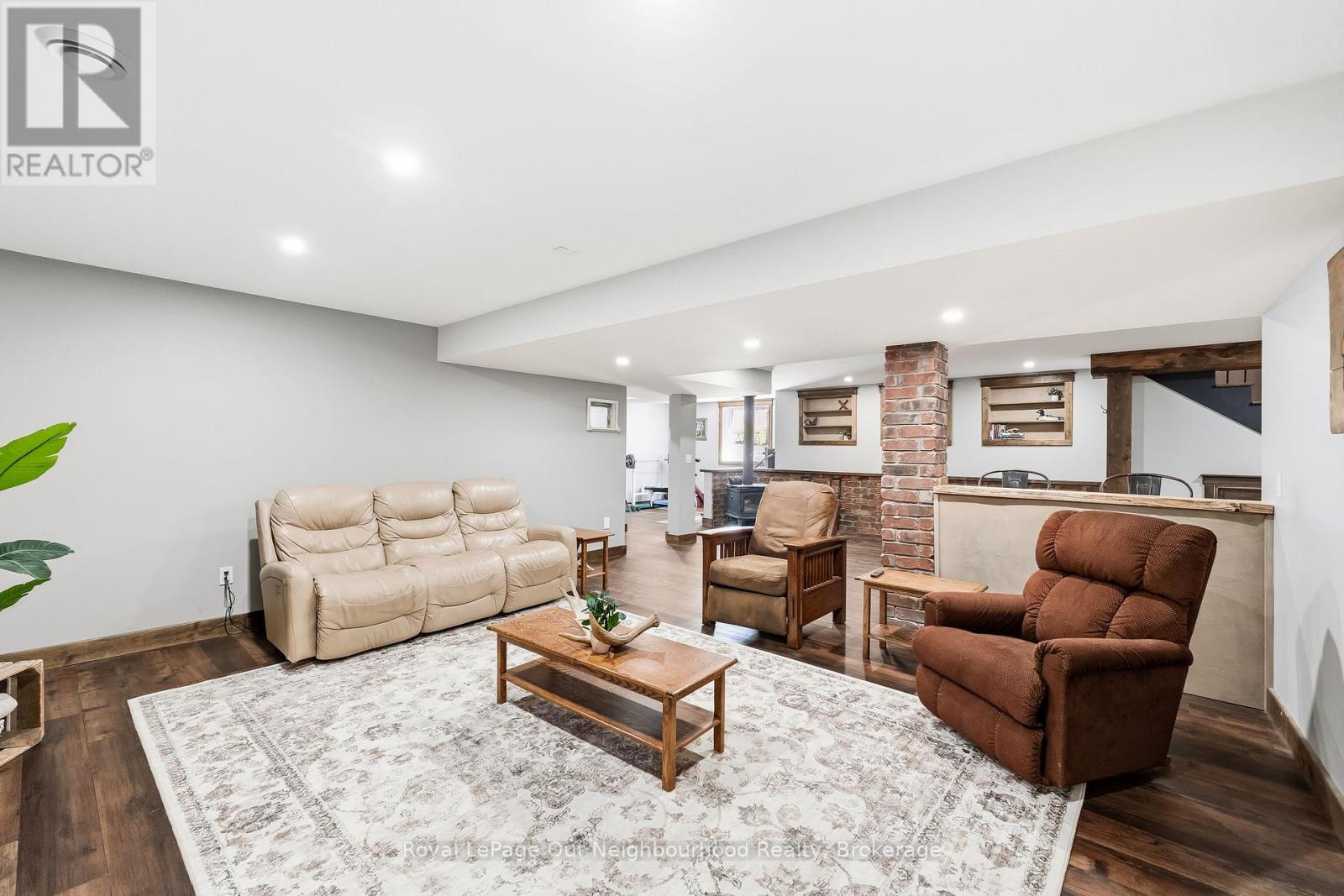 63 Hansen Road Property Photo 41