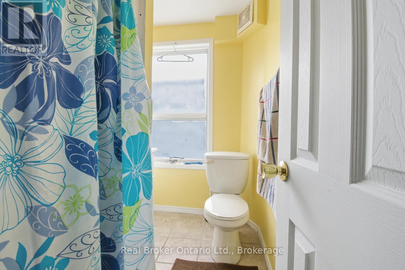 307 Wallace Avenue S Property Photo 11