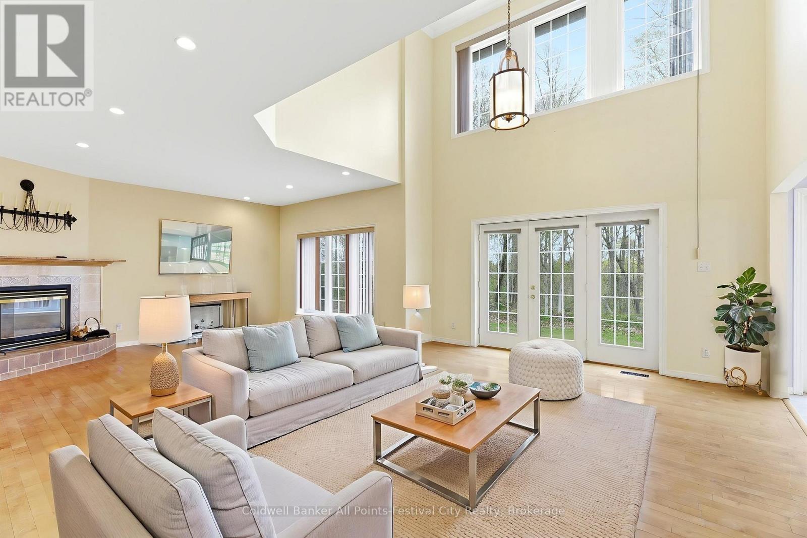 81164 Pfrimmer Road Property Photo 4