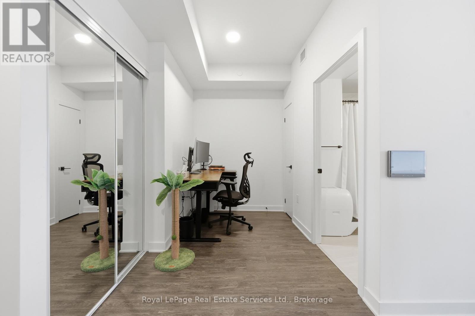 202 - 2782 Barton Street E Property Photo 7