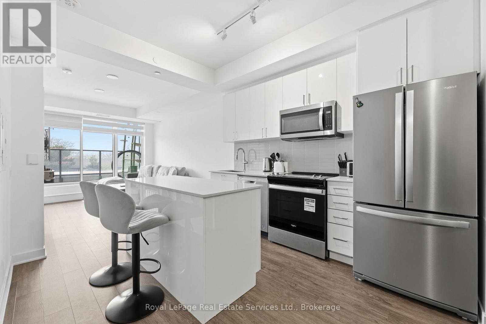 202 - 2782 Barton Street E Property Photo 10