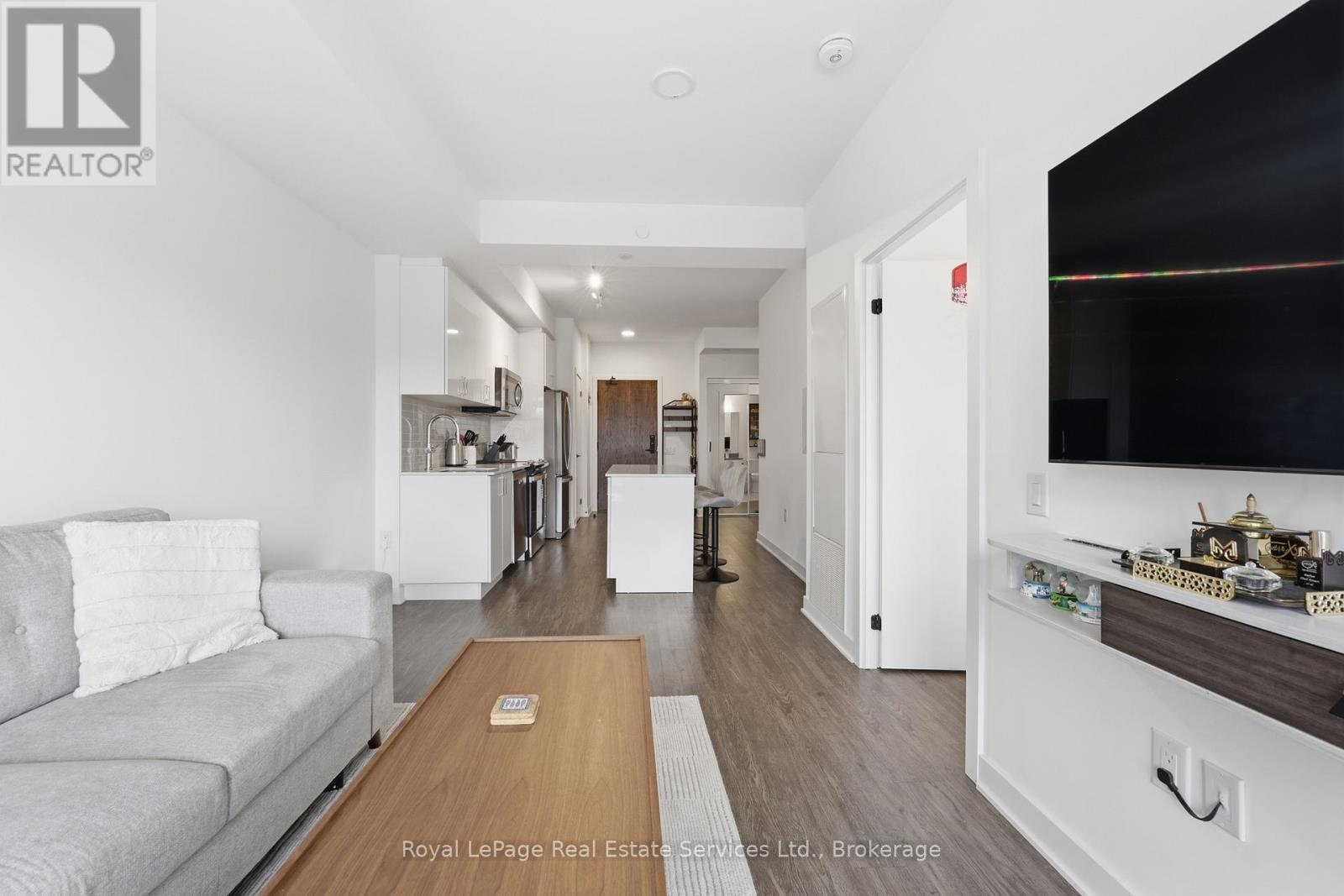 202 - 2782 Barton Street E Property Photo 16