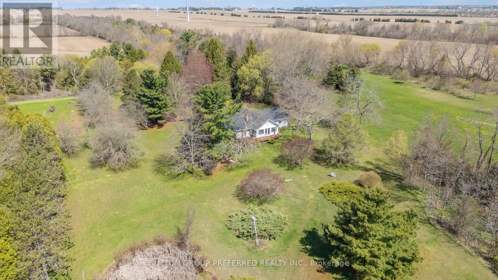18725 Desmond Road Property Photo 44