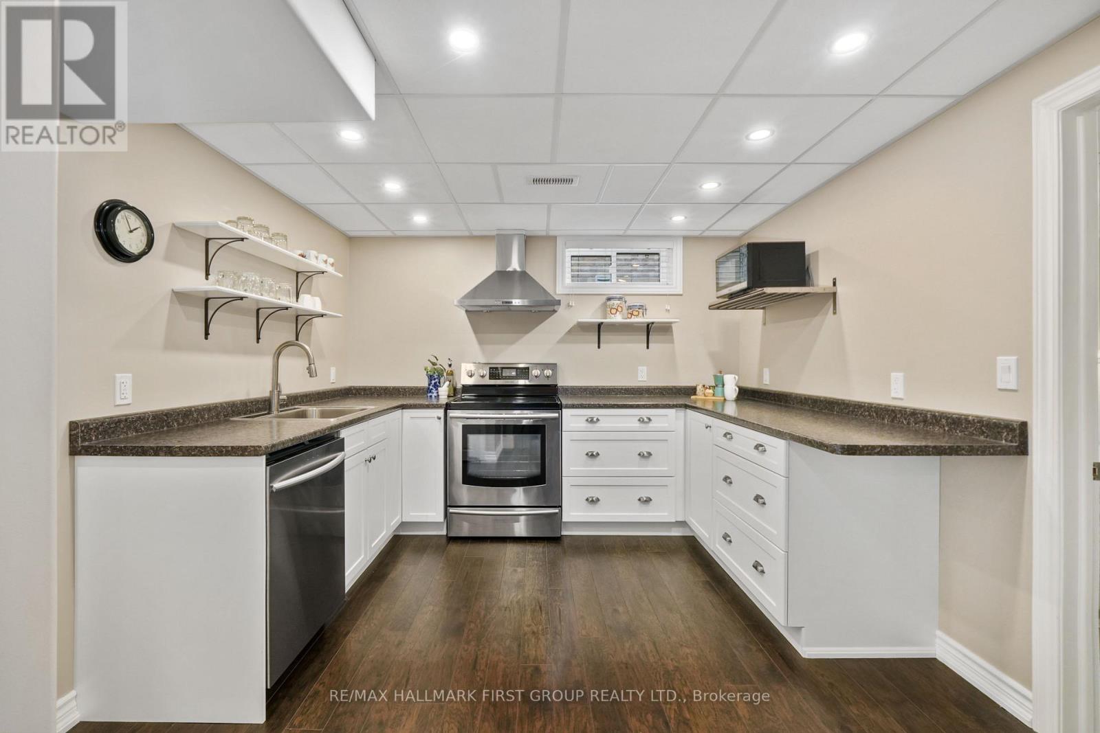 489 Foote Crescent Property Photo 31